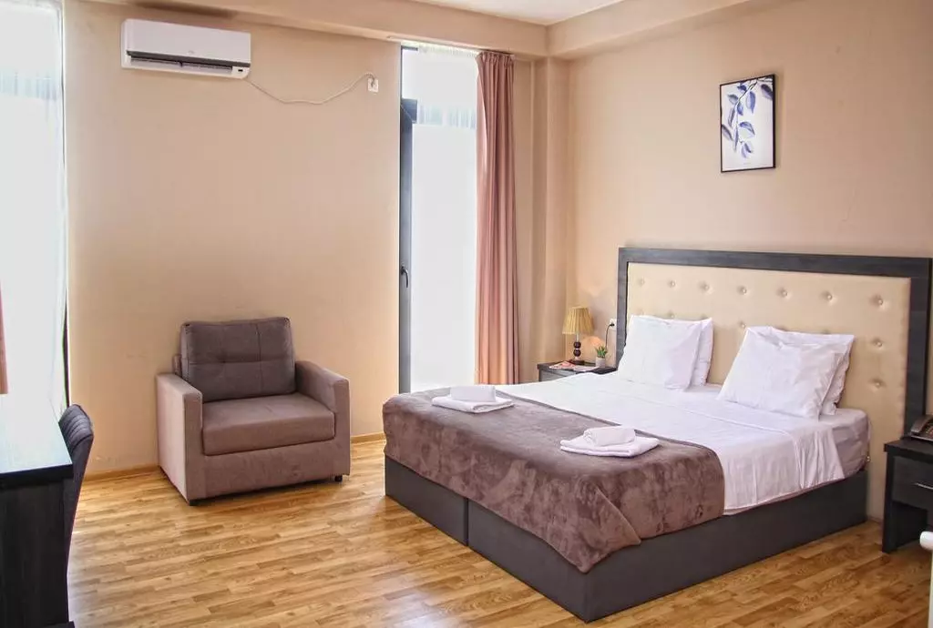 HOTEL ROGA LUX TBILISI_shabavizparvaz_06.jpg